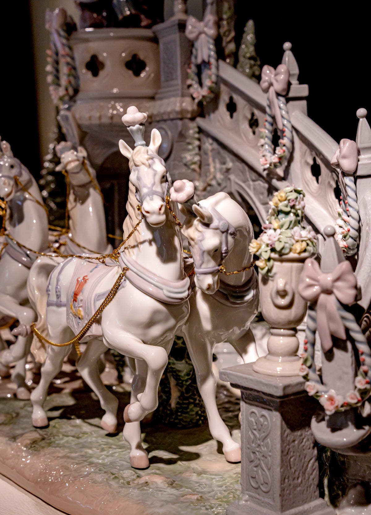 シンデレラ<王宮への一歩> =Limited Edition= - Lladro-Japan