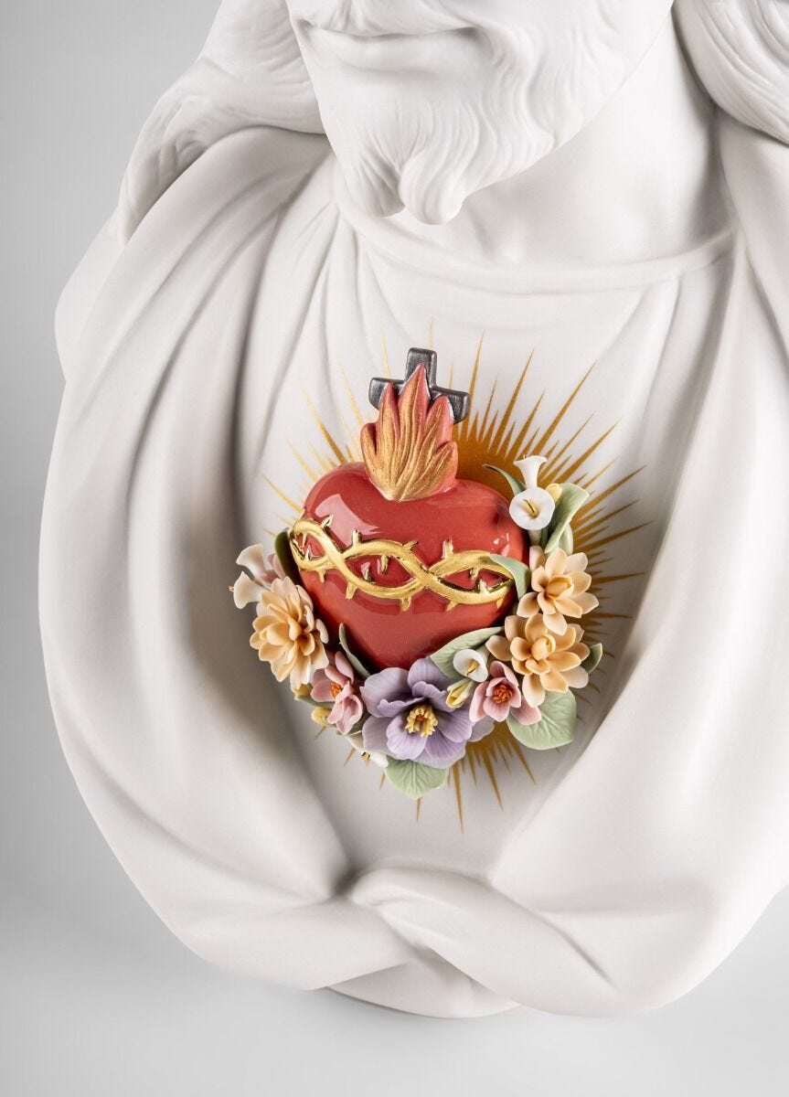 Sacred Heart of Jesus Sculpture | Lladro Official JAPAN