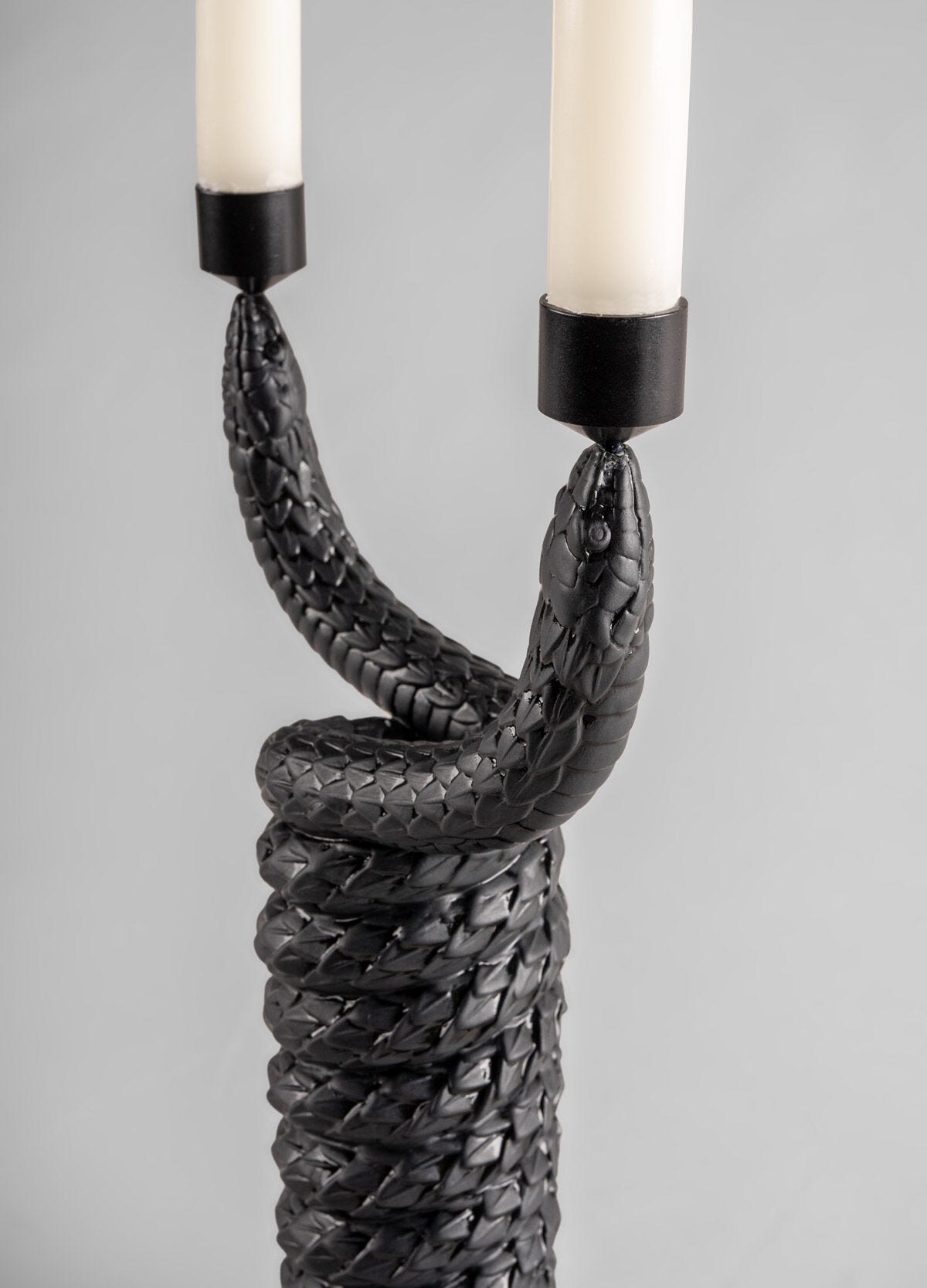 Snakes candleholder | Lladro Official JAPAN