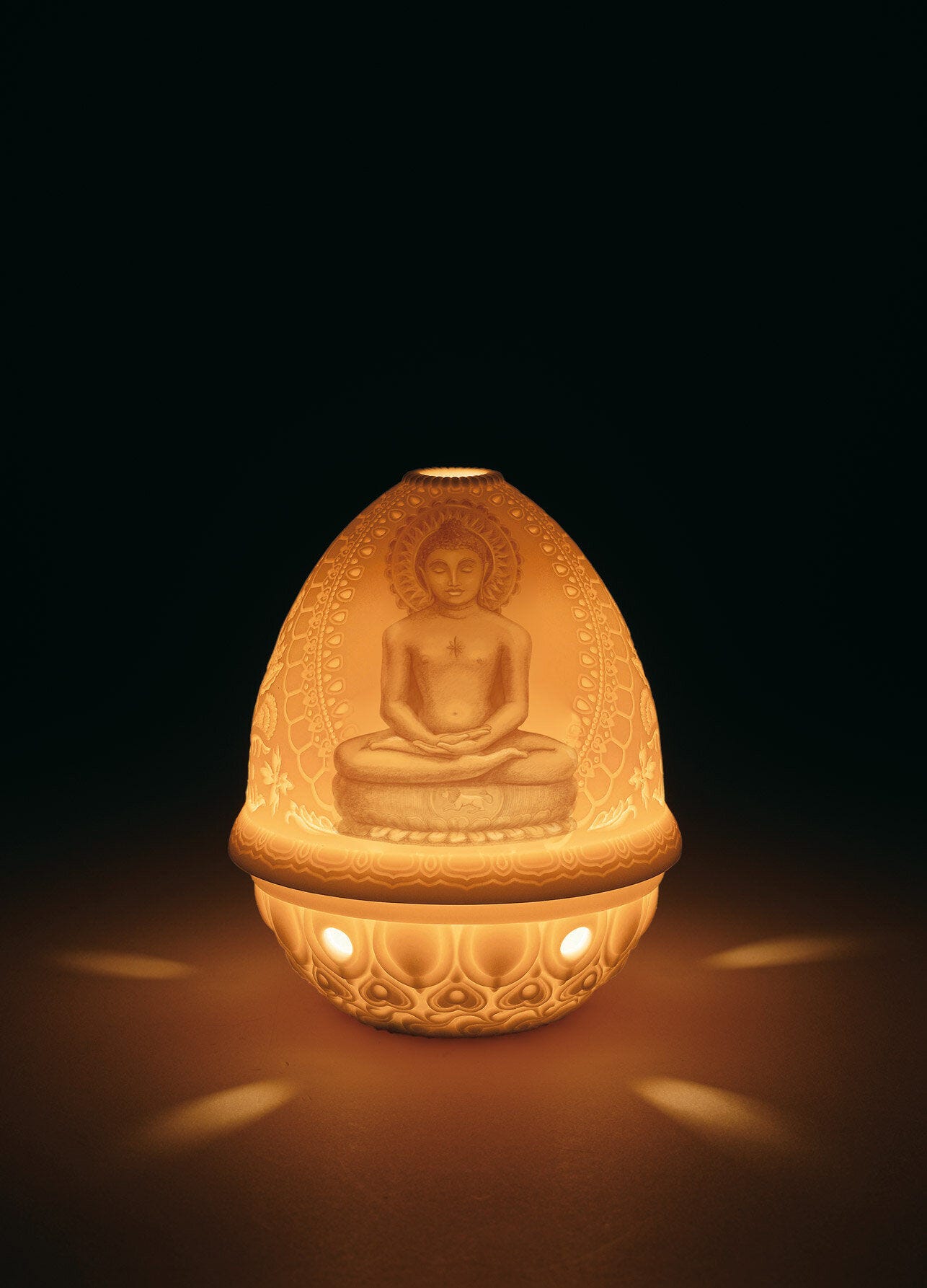 Lord Mahavira Lithophane - Lladro-India