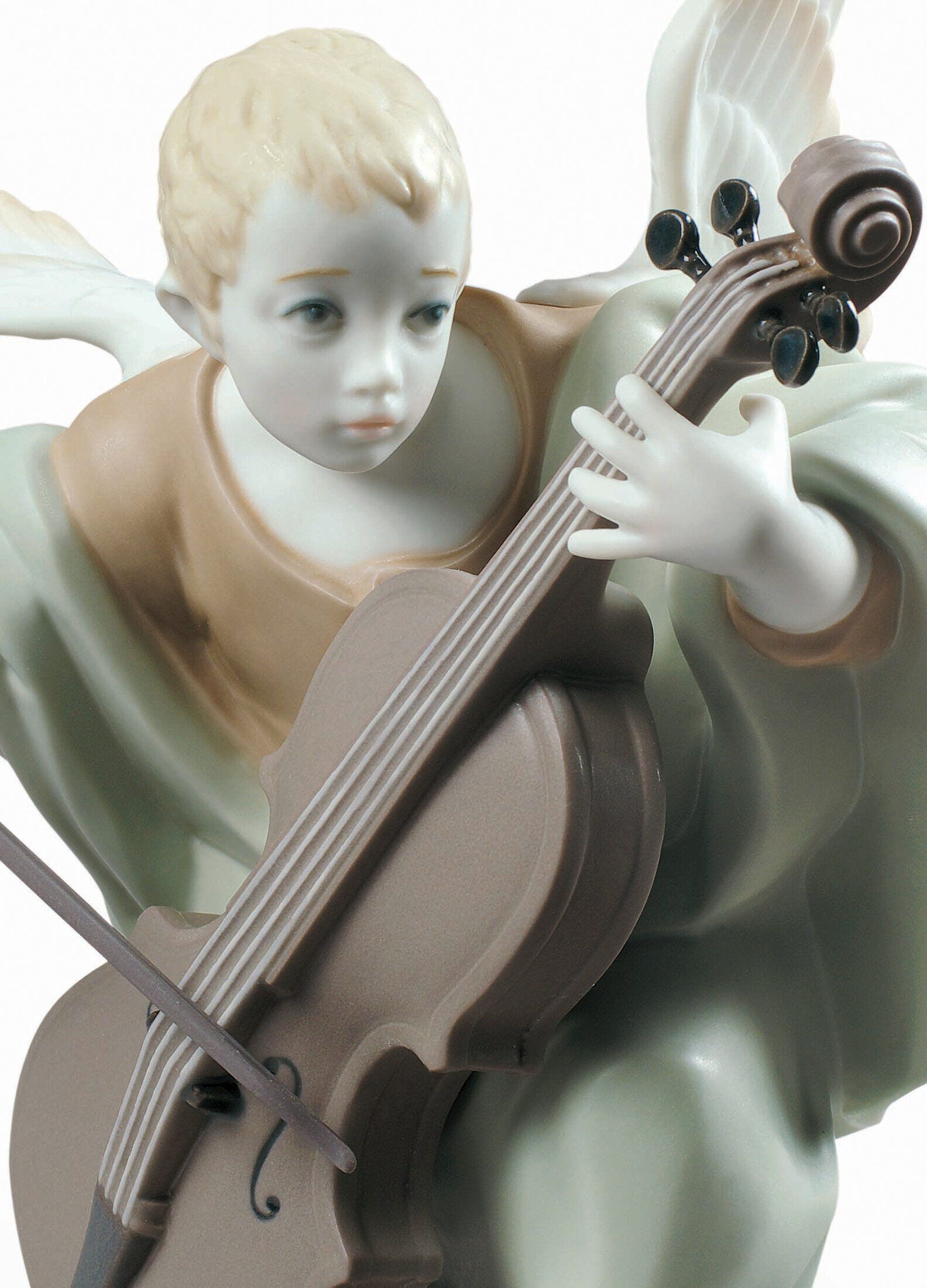 チェロを奏でる天使