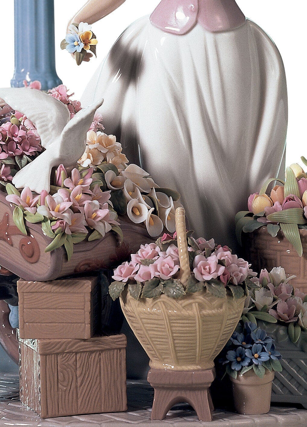 Flowers for Everyone Sculpture - Lladro-USA