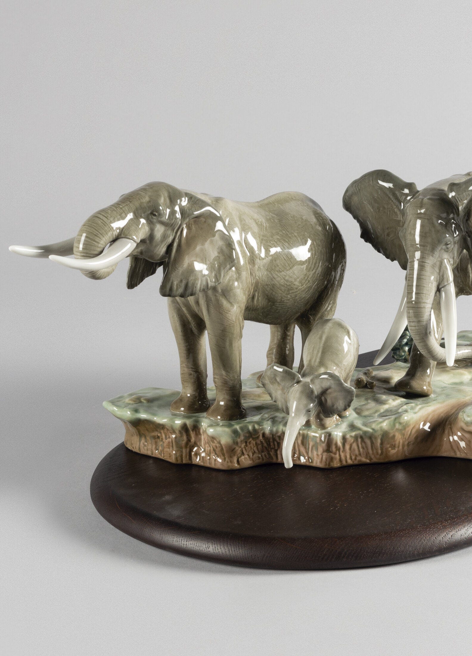 LLADRO - ELEFANTE PORTAFORTUNA 1008036