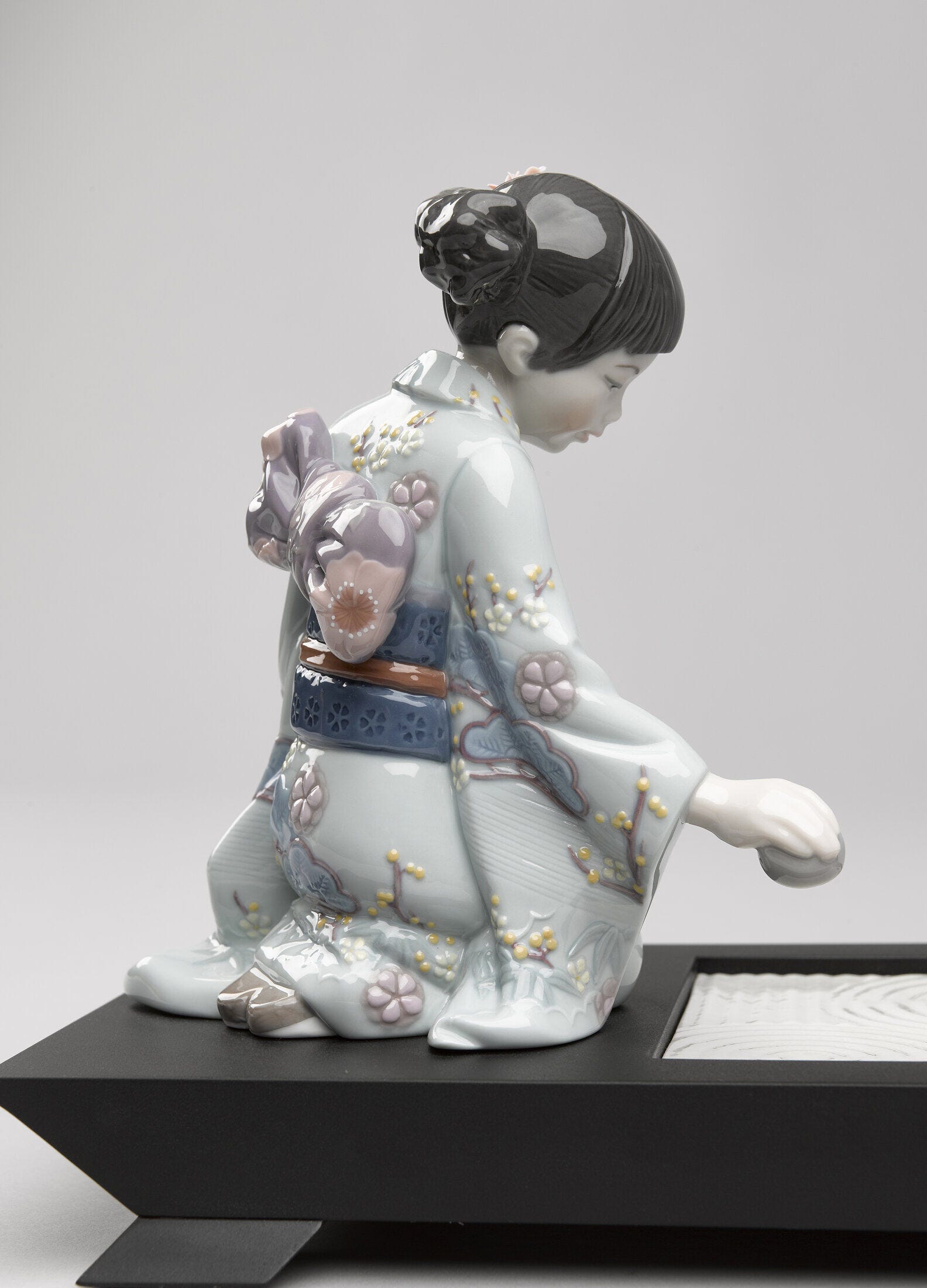 Japanese Garden Children Figurine - Lladro-USA