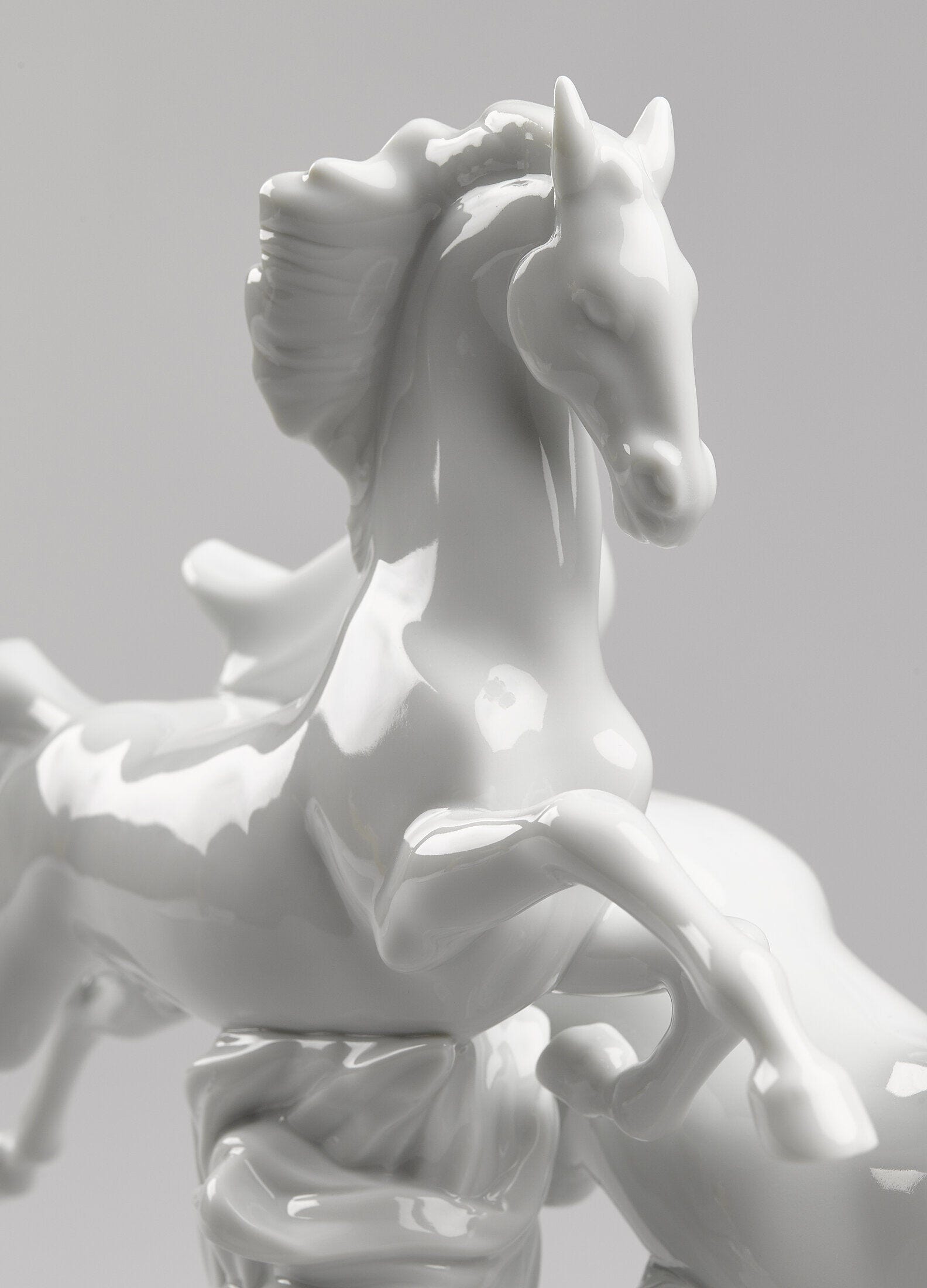 駆ける馬 (White) - Lladro-Japan