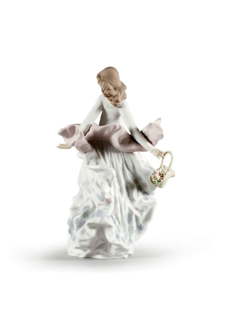 Spring Splendor Woman Figurine in Lladró