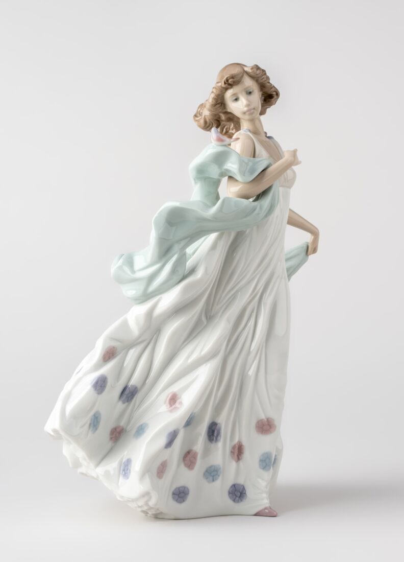 Summer Serenade Woman Figurine in Lladró