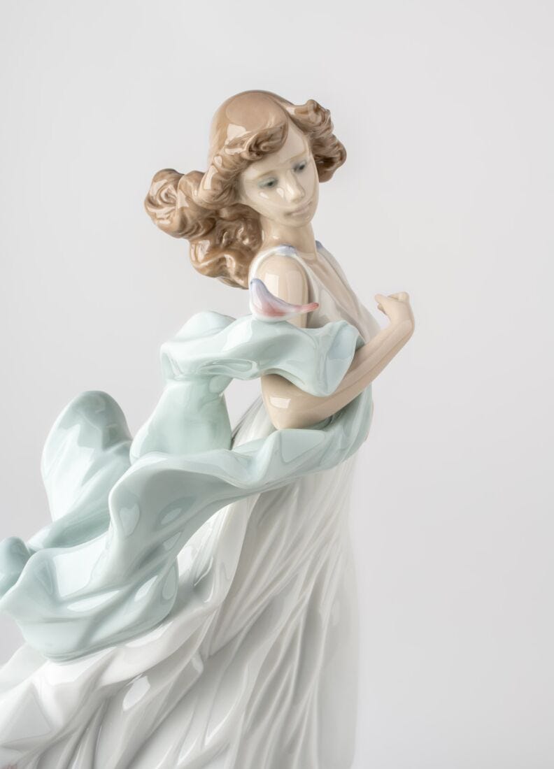 Summer Serenade Woman Figurine in Lladró