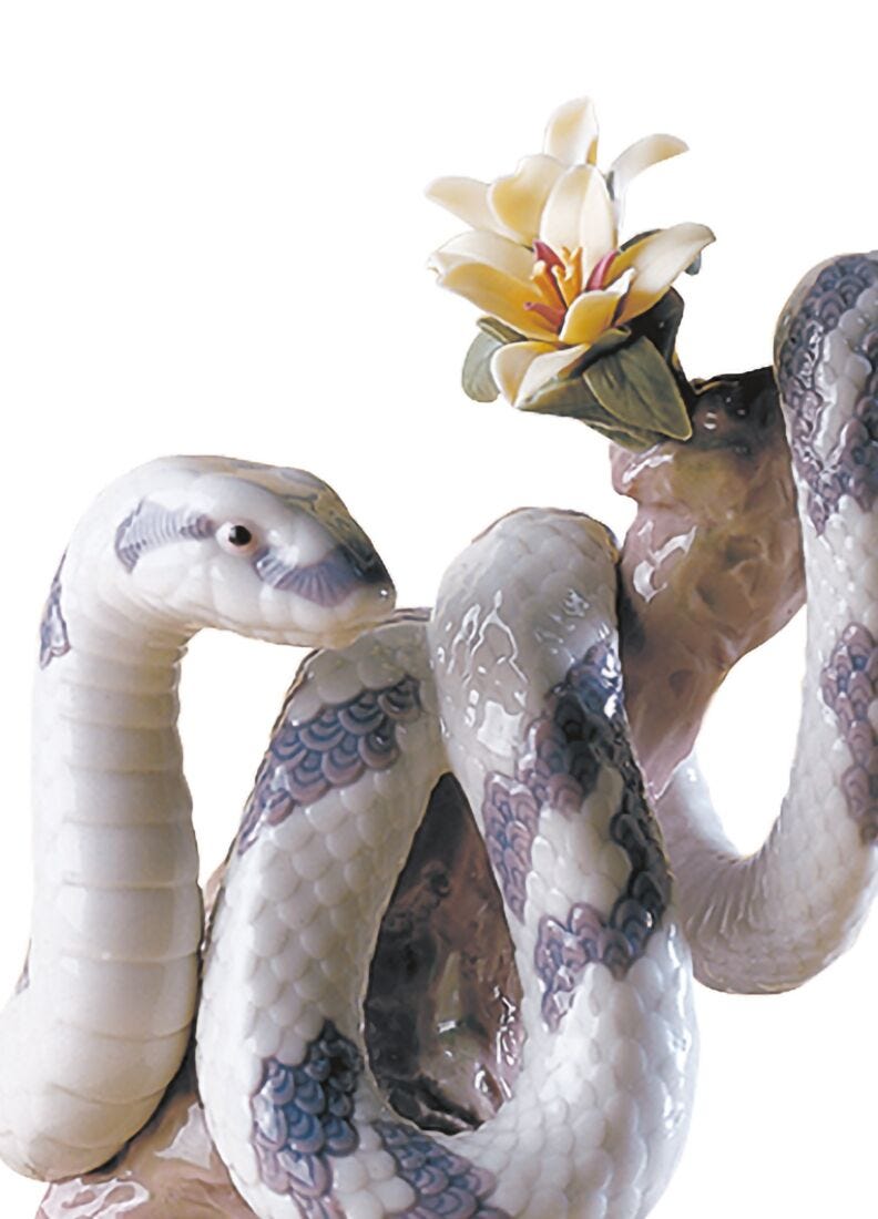 The Snake Figurine in Lladró