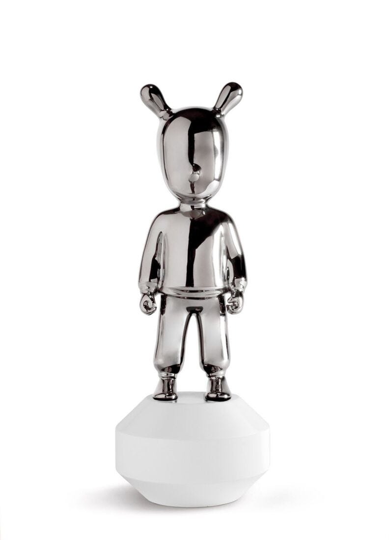 The Silver Guest Figurine. Small Model. in Lladró