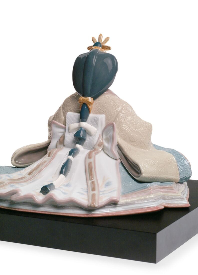 Hina Dolls Empress Figurine in Lladró