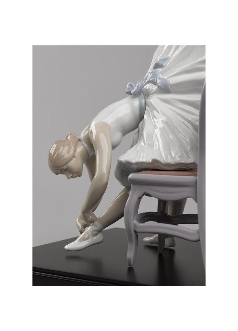 Backstage Ballet Figurine. Limited Edition in Lladró