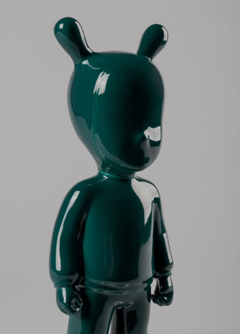 The dark green Guest Sculpture. Small model in Lladró