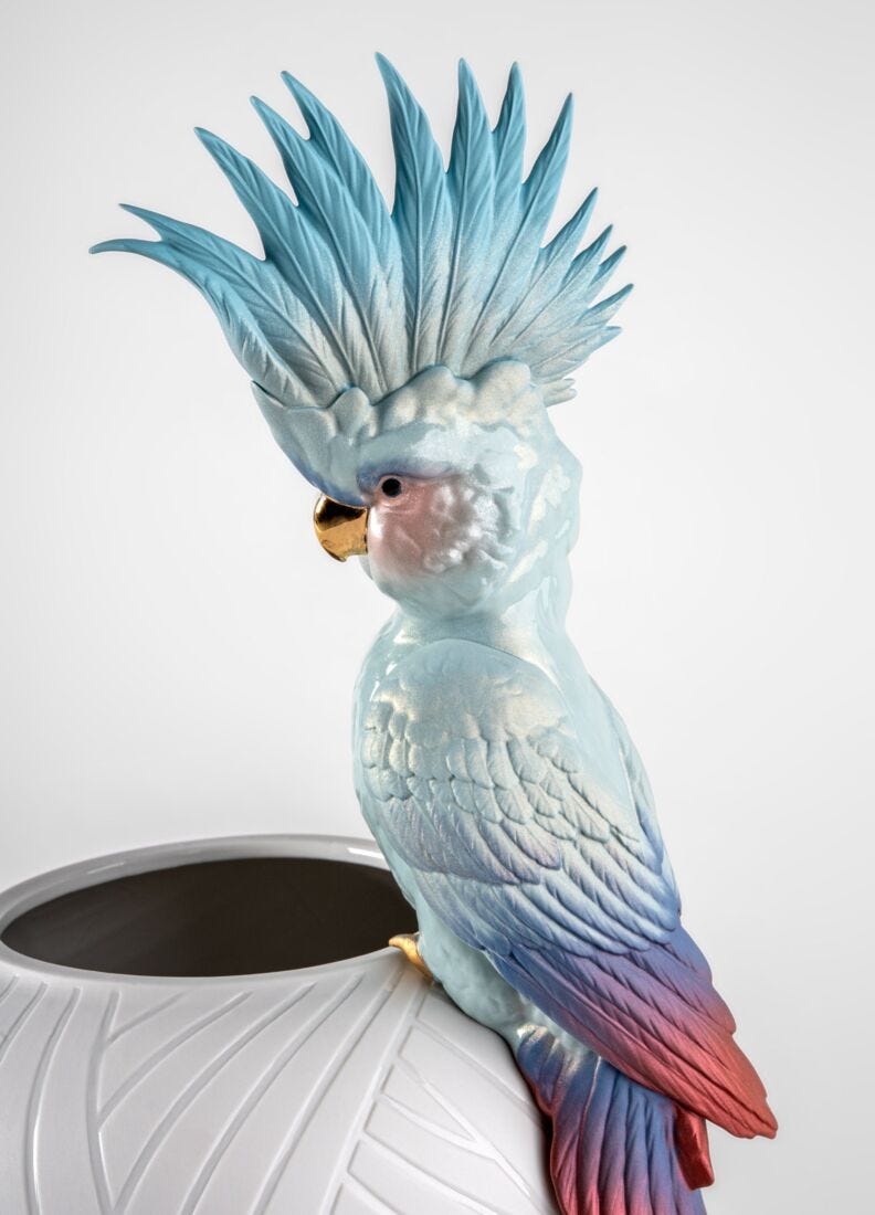 Cockatoo vase in Lladró