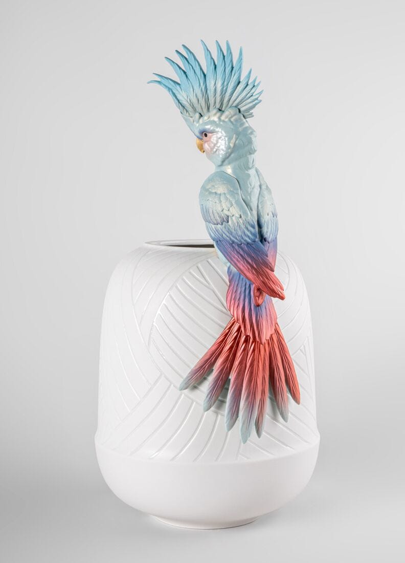 Cockatoo vase in Lladró