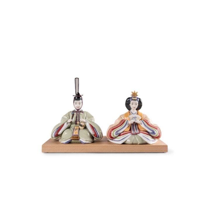 Hina Dolls Sculpture. Green-yellow. Limited Edition in Lladró
