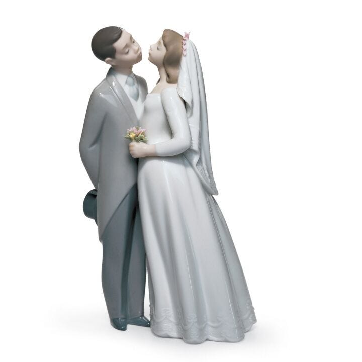 Figura pareja Beso de boda en Lladró