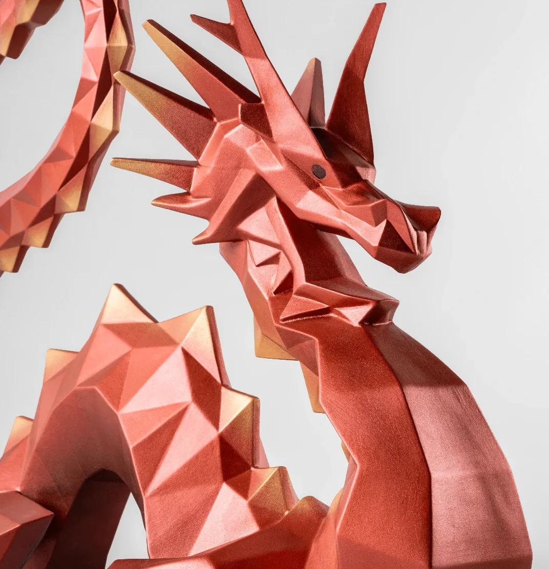 Detalles escultura Dragón Origami